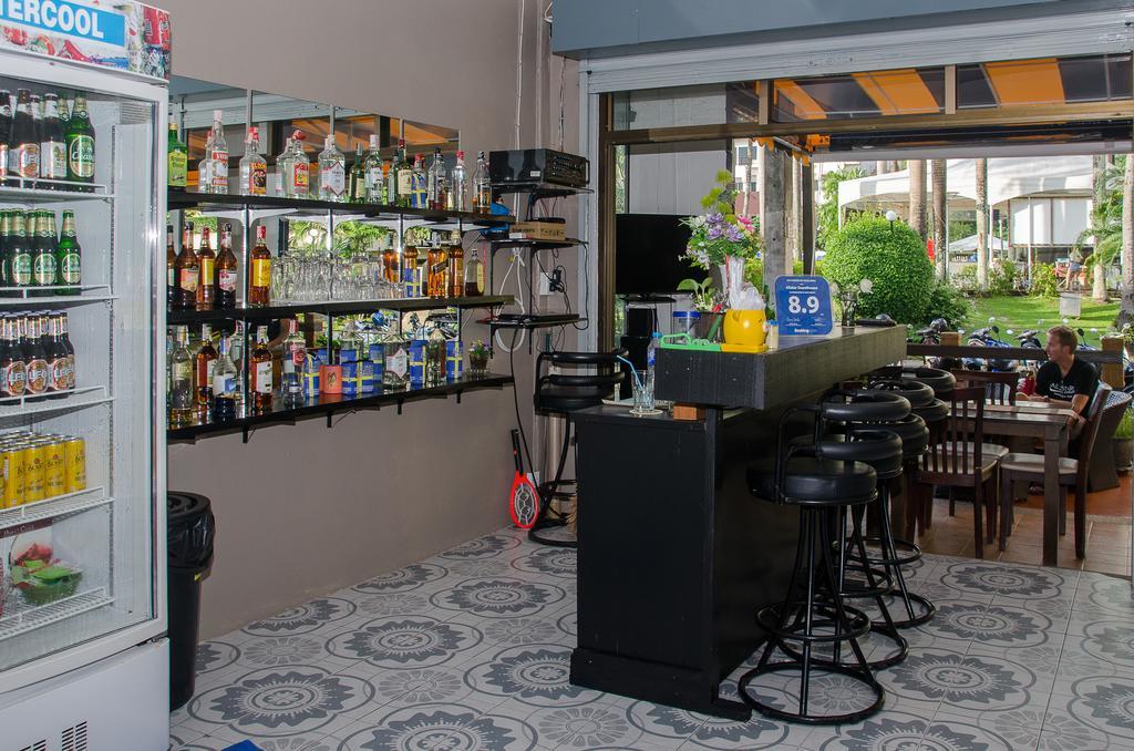Allstar Guesthouse Karon Екстериор снимка