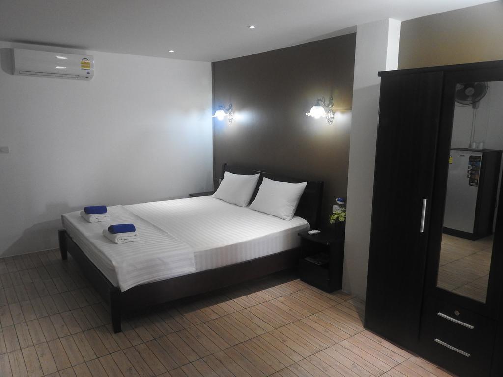 Allstar Guesthouse Karon Екстериор снимка