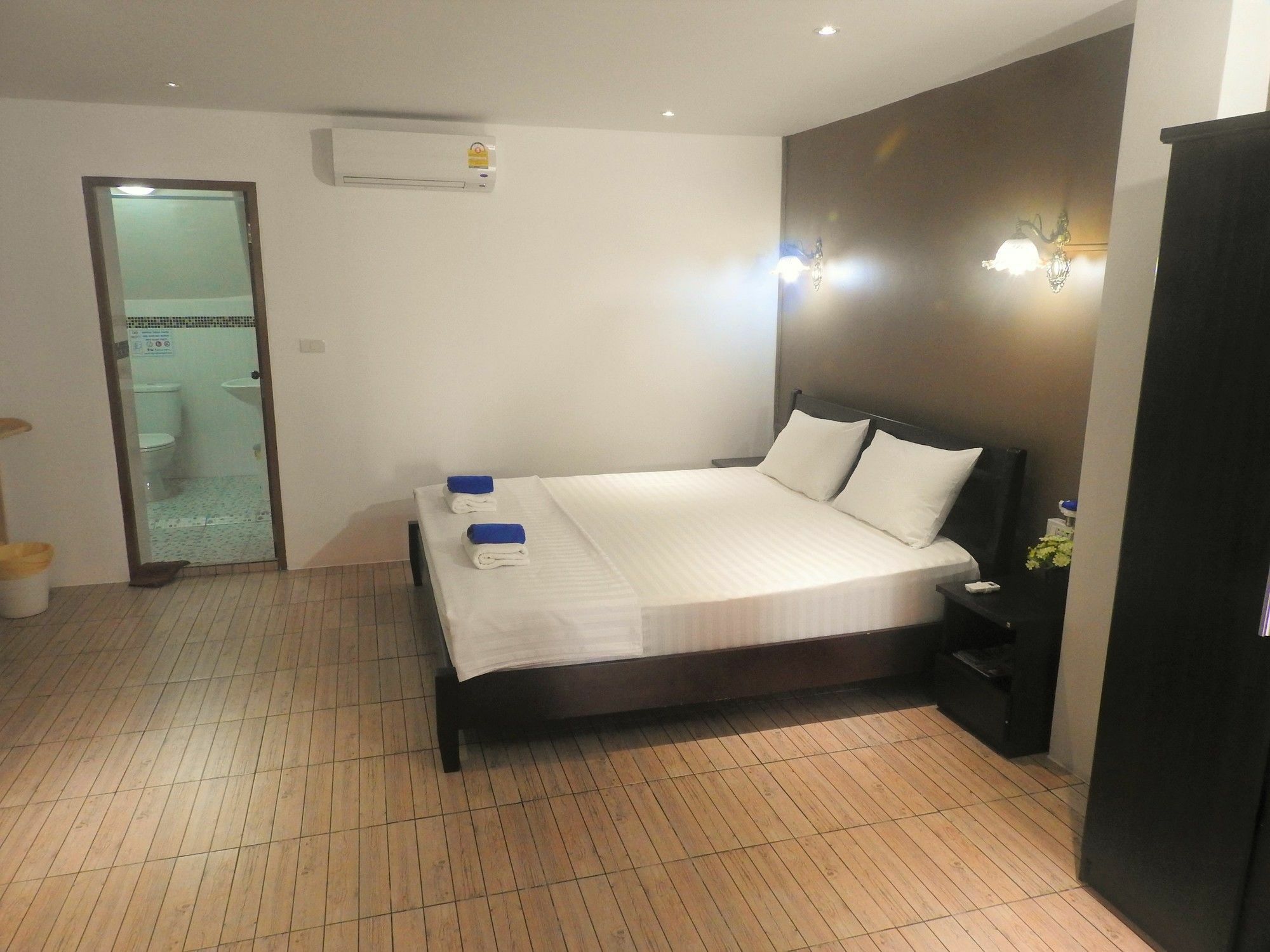 Allstar Guesthouse Karon Екстериор снимка