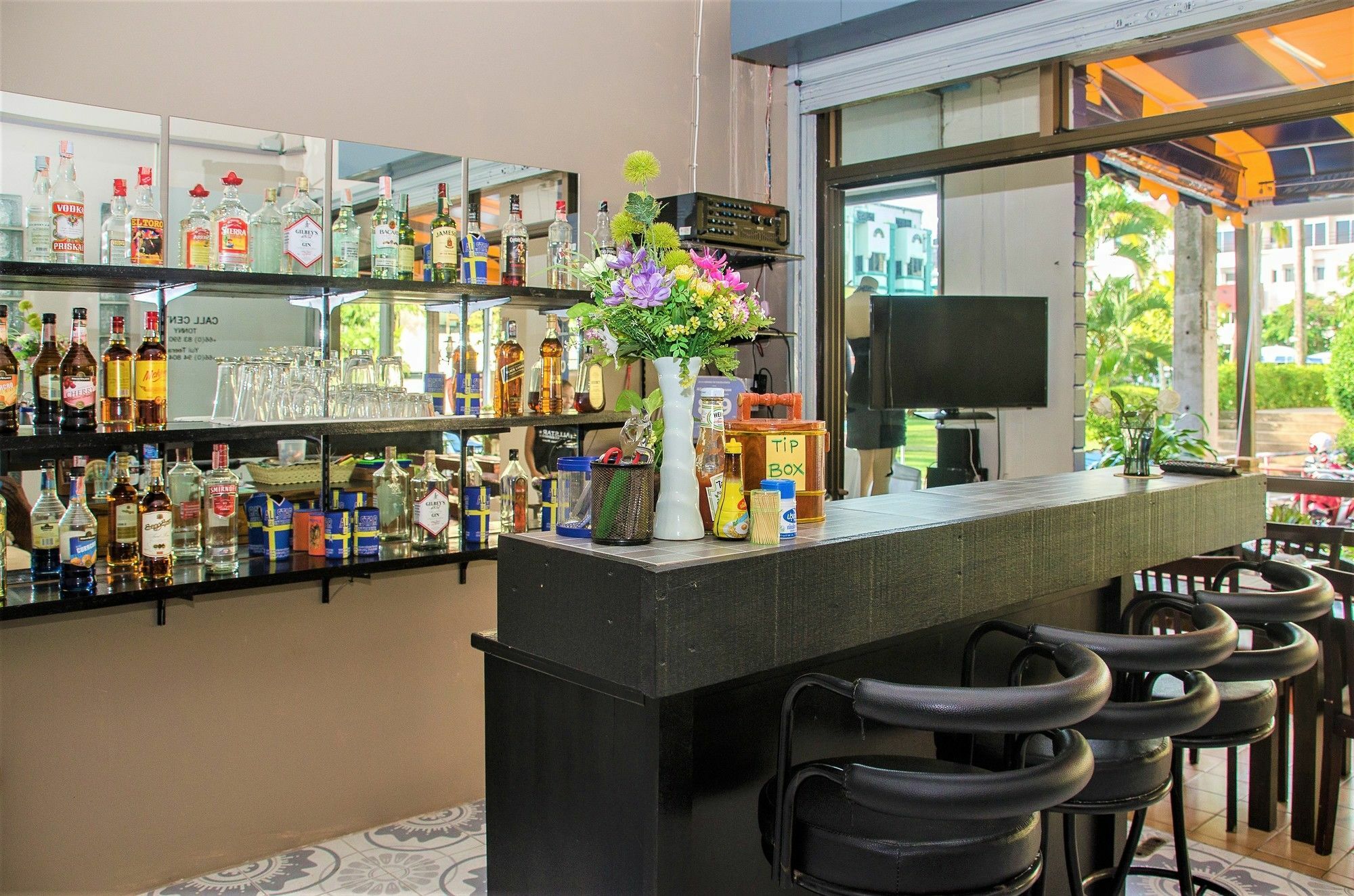 Allstar Guesthouse Karon Екстериор снимка