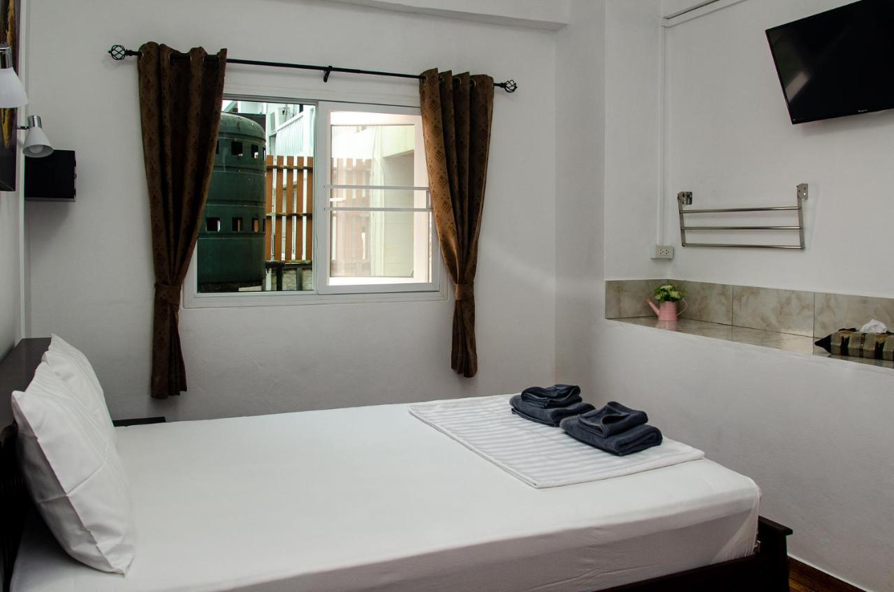Allstar Guesthouse Karon Екстериор снимка