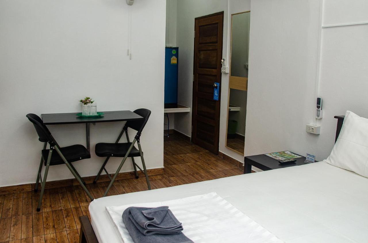 Allstar Guesthouse Karon Екстериор снимка