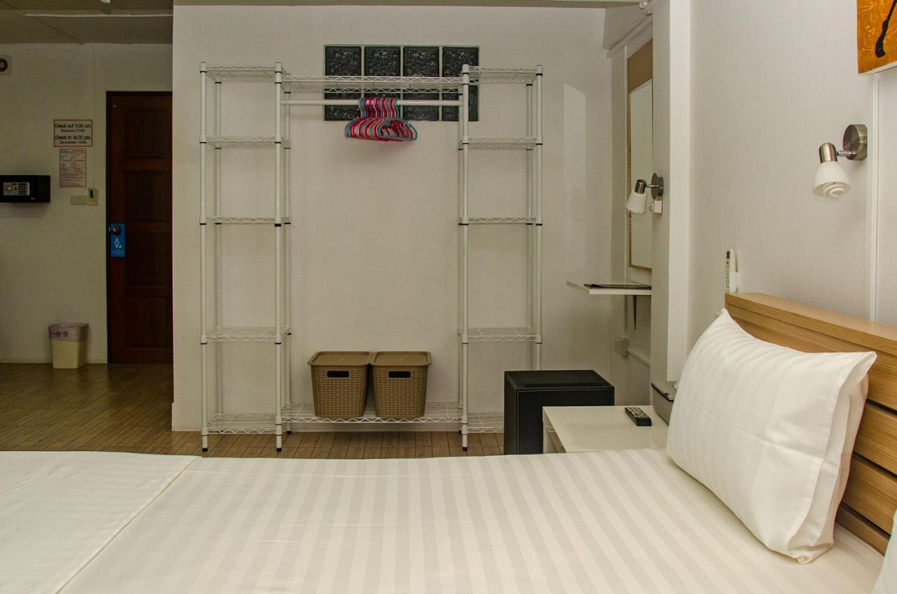 Allstar Guesthouse Karon Екстериор снимка