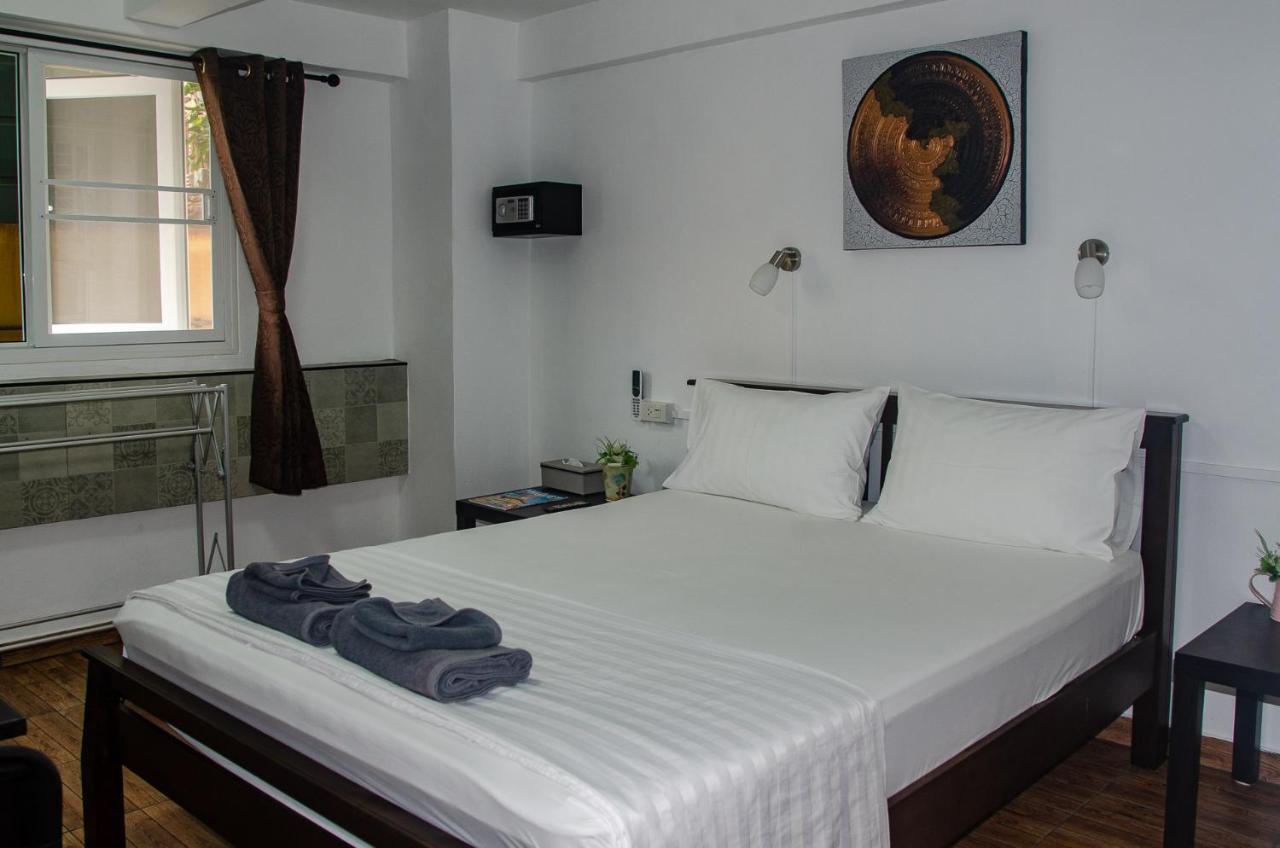 Allstar Guesthouse Karon Екстериор снимка