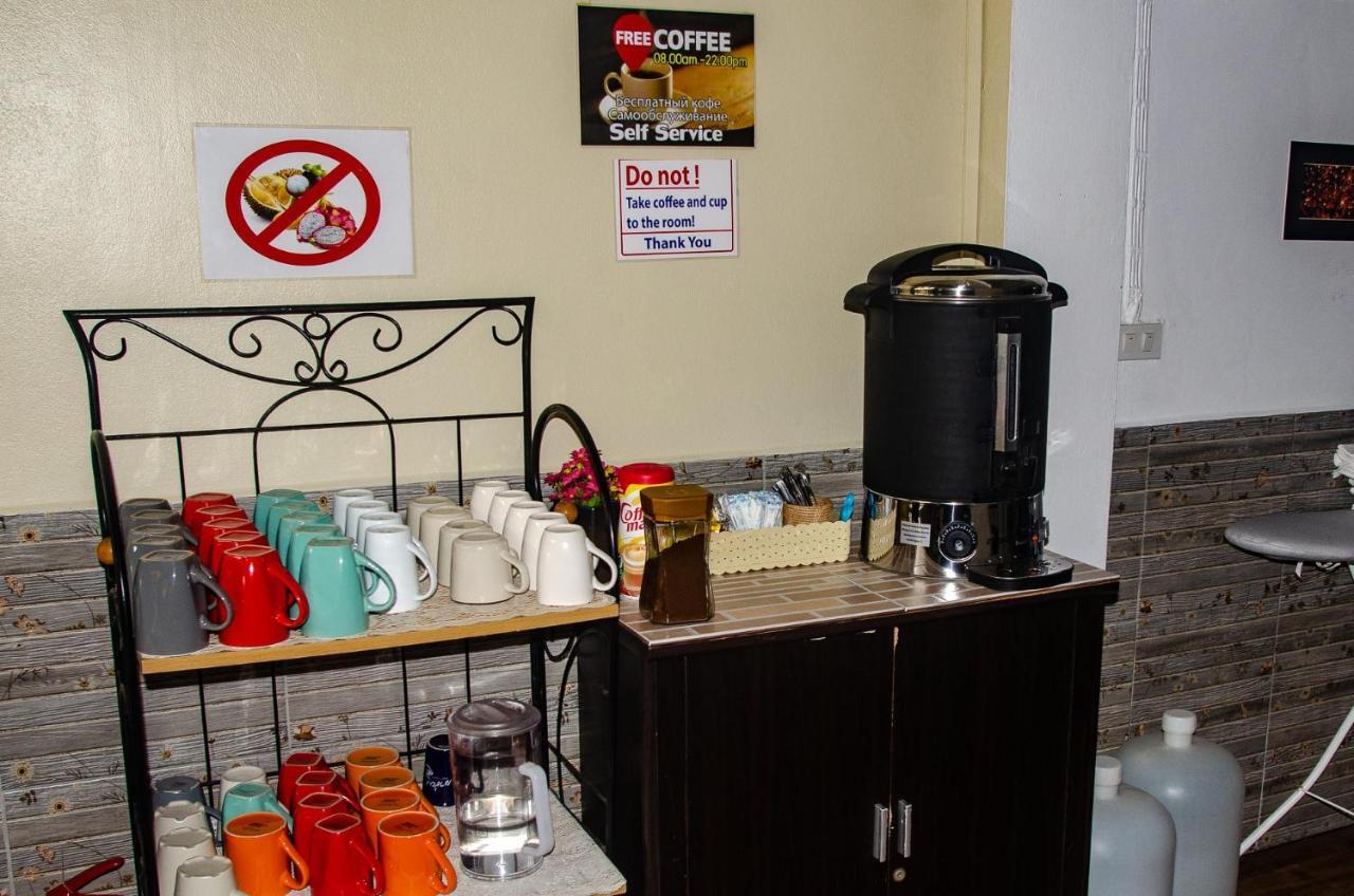 Allstar Guesthouse Karon Екстериор снимка