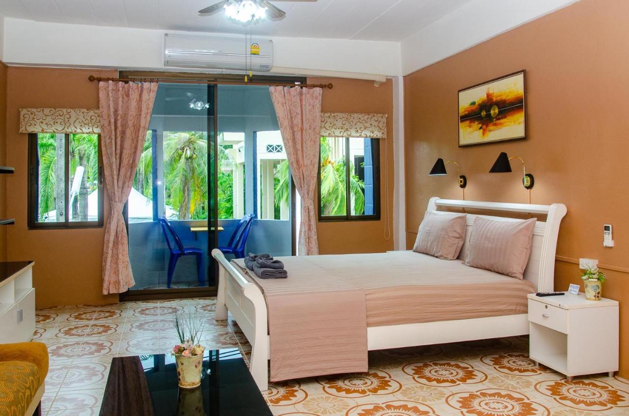 Allstar Guesthouse Karon Екстериор снимка